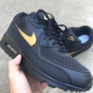 Air Max 90 Black/Gold